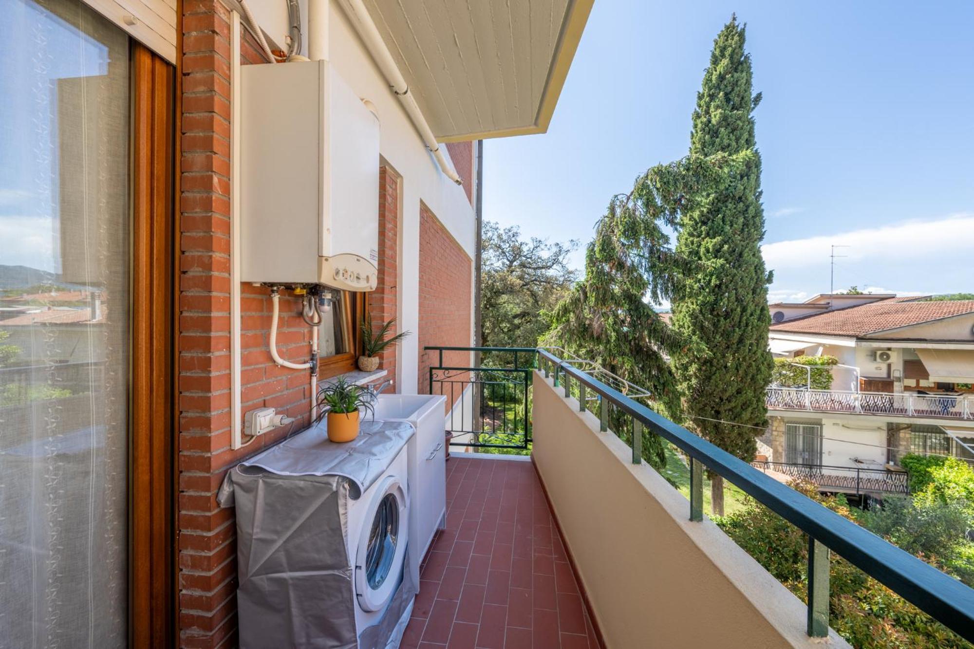 New Luxury 2Bdr Terrace, Views, Ac Lejlighed Marina Di Carrara Eksteriør billede