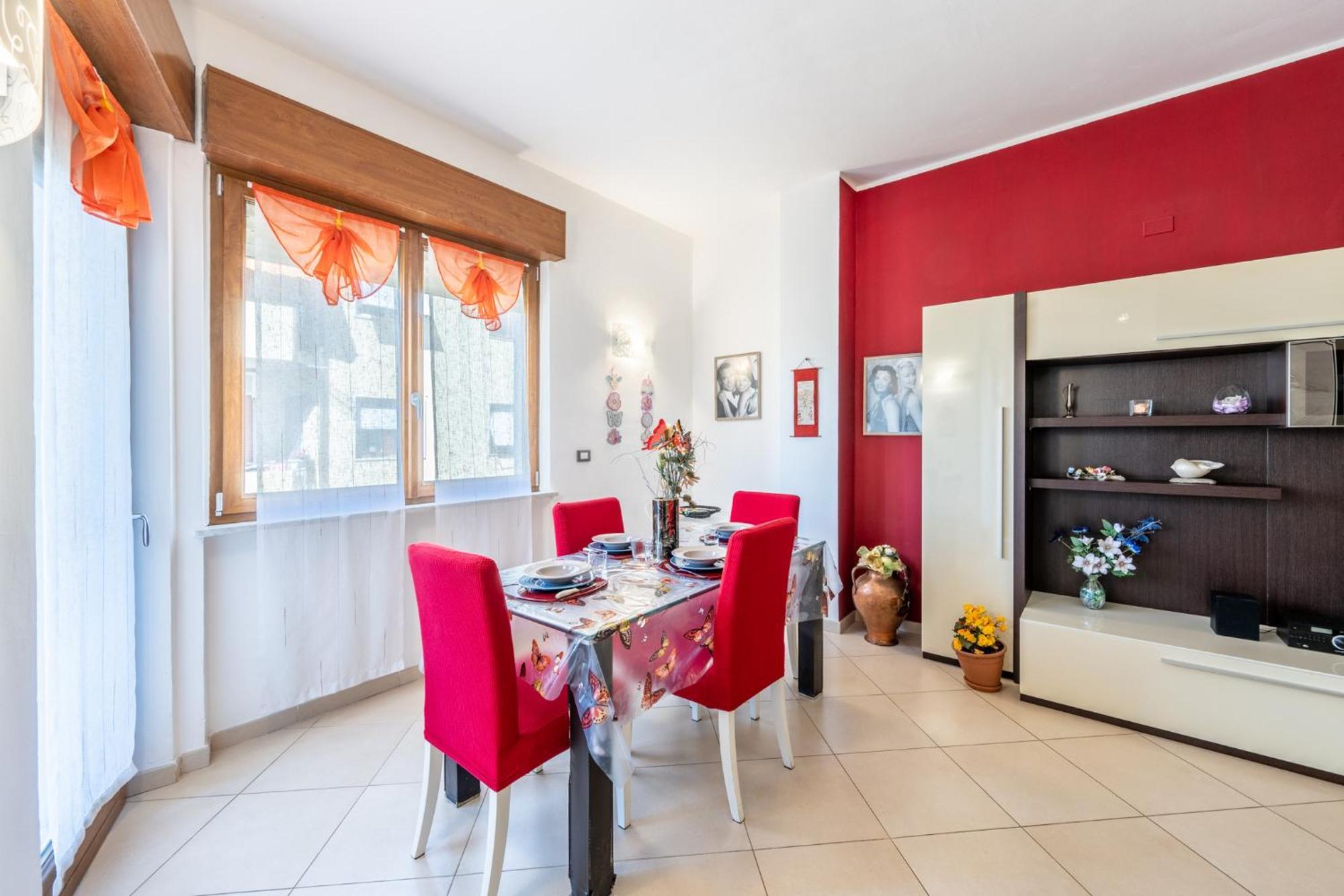 New Luxury 2Bdr Terrace, Views, Ac Lejlighed Marina Di Carrara Eksteriør billede
