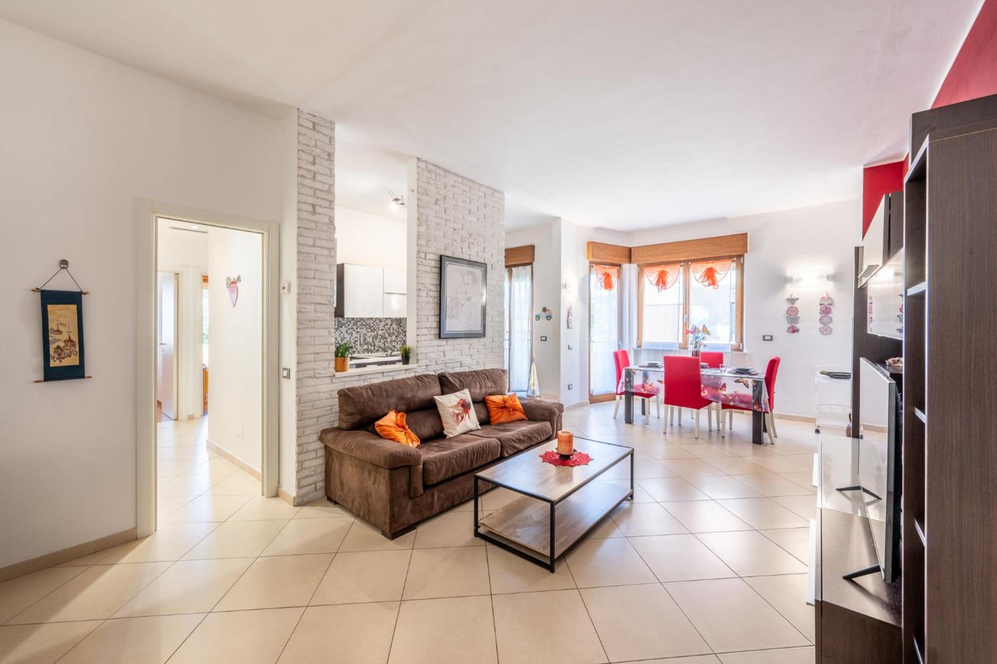 New Luxury 2Bdr Terrace, Views, Ac Lejlighed Marina Di Carrara Eksteriør billede